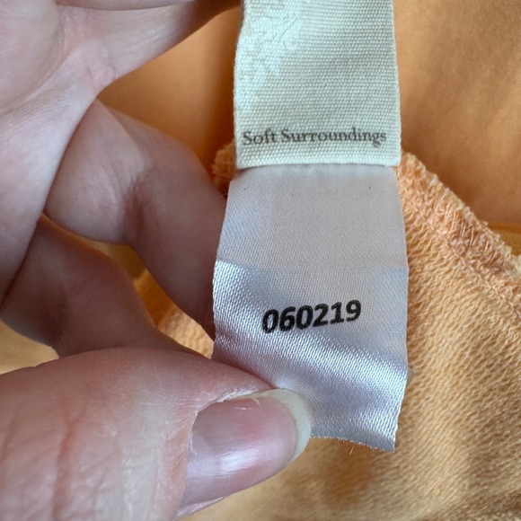 Soft Surroundings‎ Sweatshirt Sz M Tunic Pockets Comfy Roll Tab Sleeve Peach - Picture 10 of 13